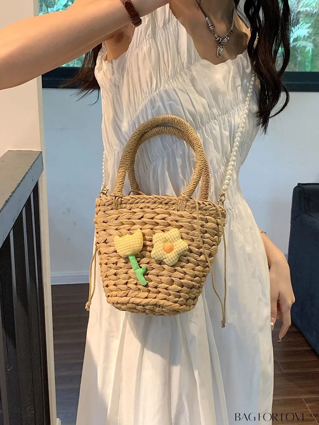 BagForLove - Stylish Straw Woven Handbag with Charming Floral Accents for Summer