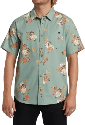 Billabong Men's Classic Sundays Woven Short Sleeve Shirt