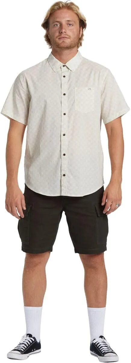 Billabong Men's Classic Sundays Woven Short Sleeve Shirt