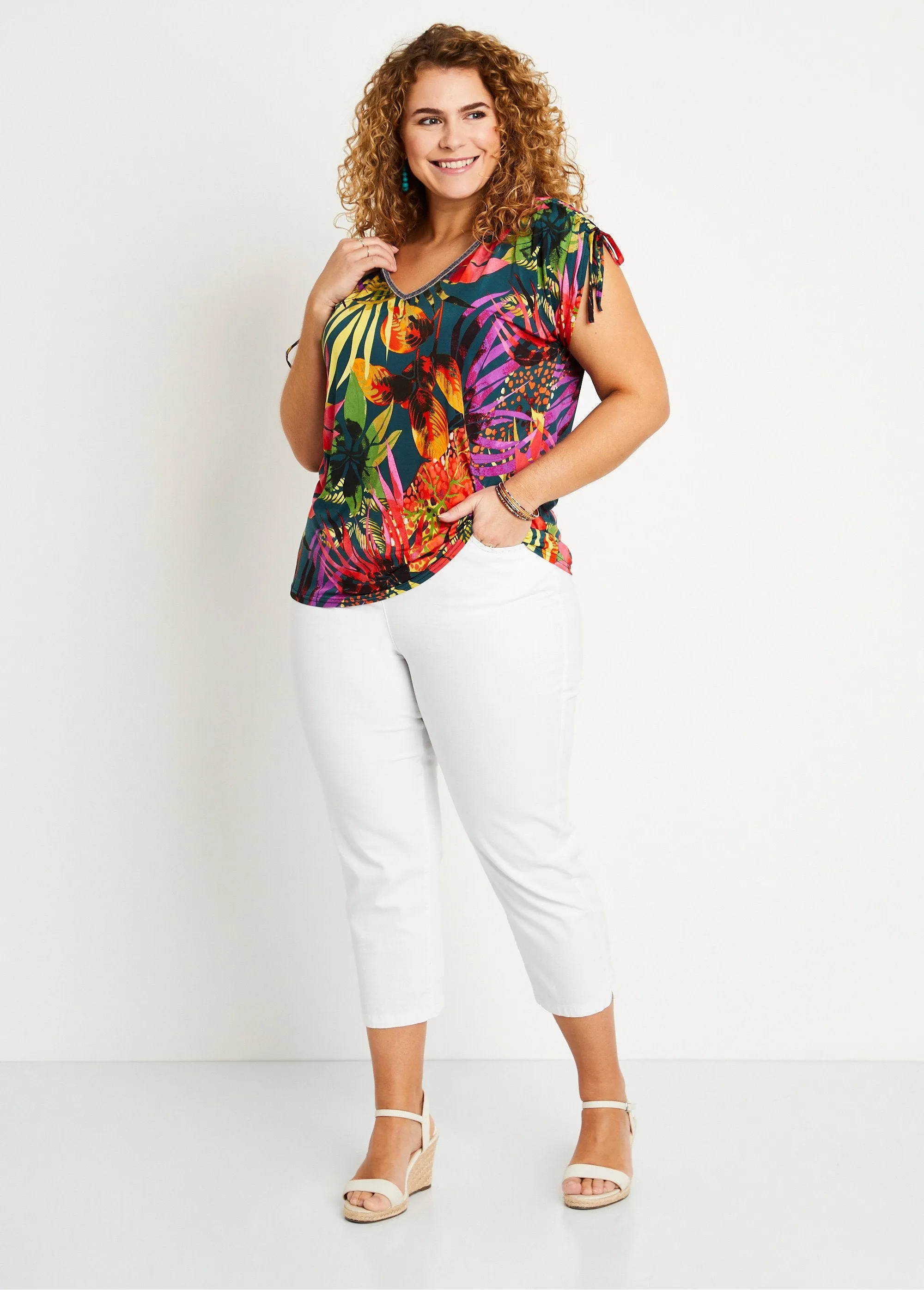 Exotic pattern t-shirt with shoulder ties