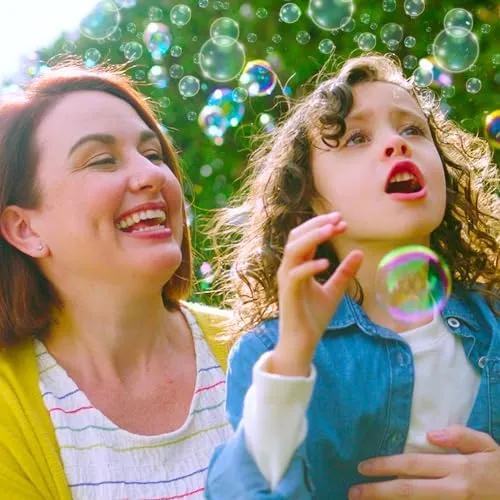 Gazillion 2 Liter Giant Bubble Solution - Create Bigger, Non-Toxic, Eco-Friendly Bubbles with The Special Wand - Ages 3 