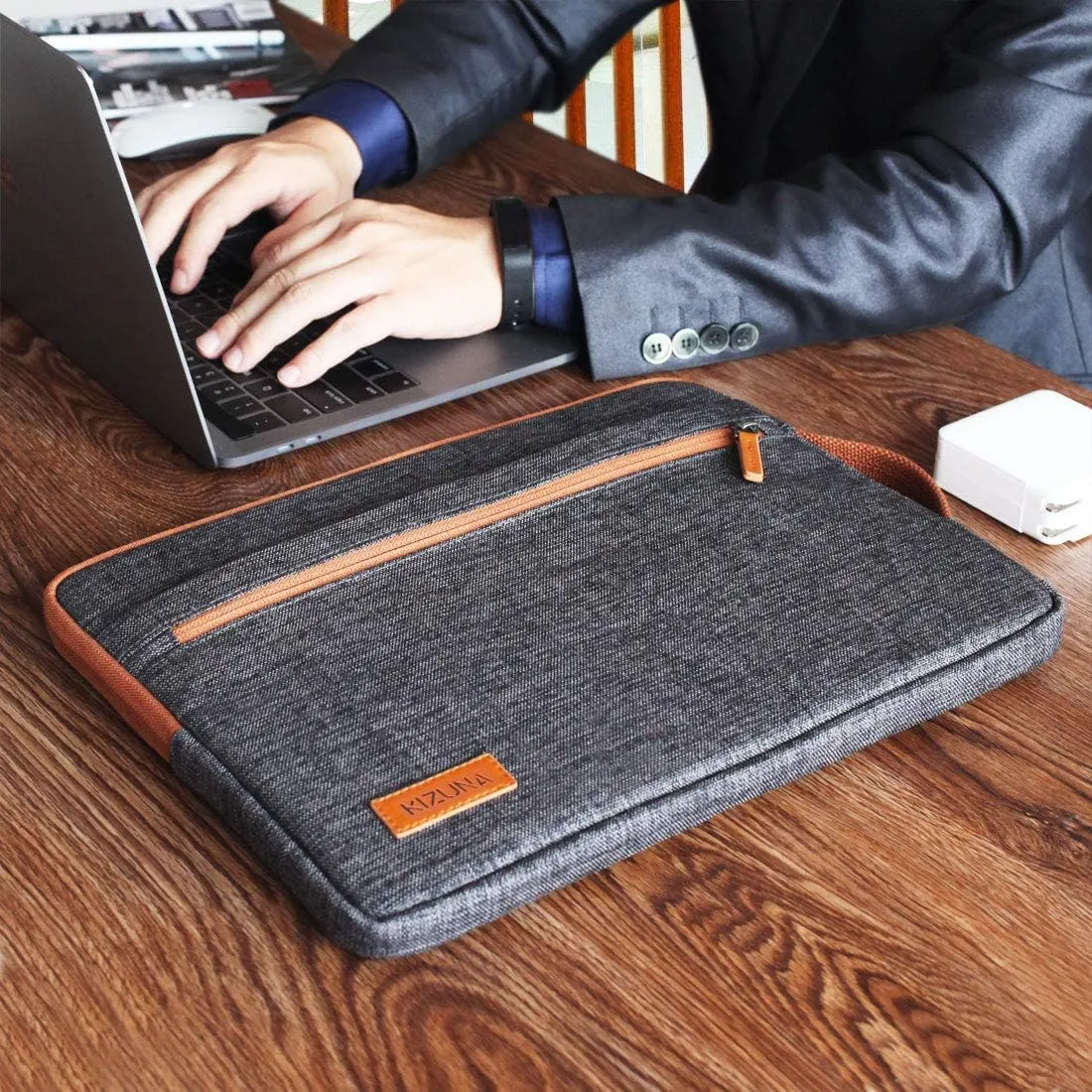 KIZUNA Laptop Sleeve Case 15.6 Inch Water-Resistant Computer Carrying Bag for MacBook Pro 16 M1 M2 Max 2023/Dell XPS 15/HP Envy x360 15/16" Lenovo IdeaPad Flex 5i/LG gram 15/HUAWEI MateBook D 16,Brown