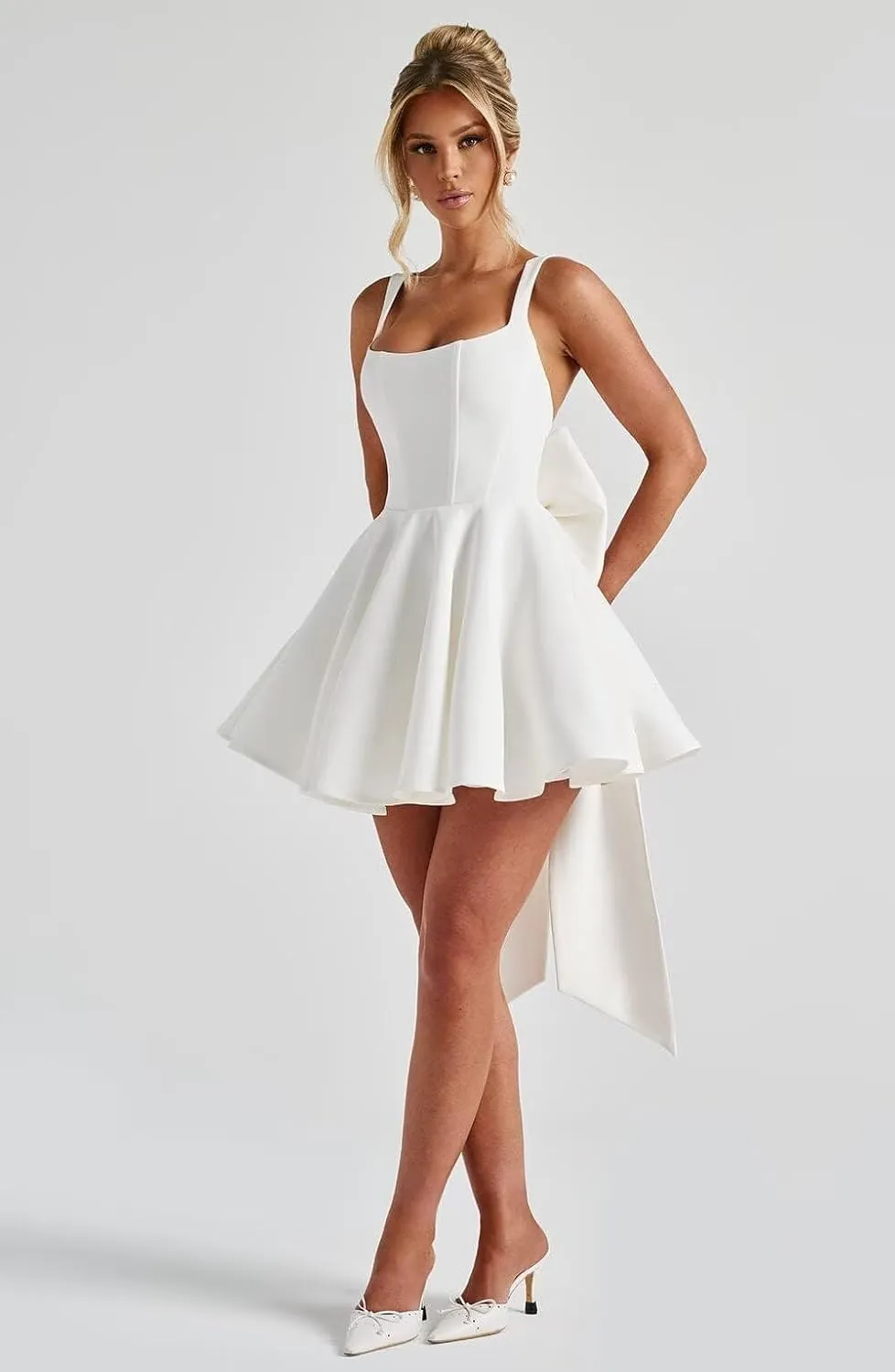 Lace Short Wedding Dresses for Bride Beach Strapless Tulle Mini Tight Bridal Gowns for Wedding
