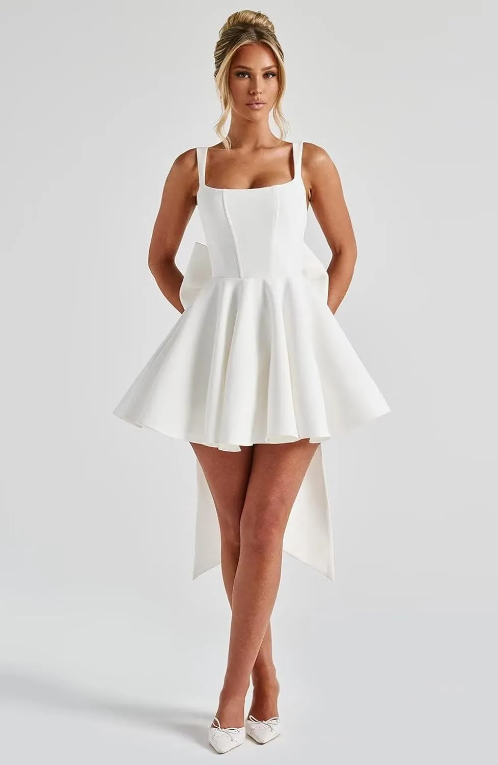Lace Short Wedding Dresses for Bride Beach Strapless Tulle Mini Tight Bridal Gowns for Wedding