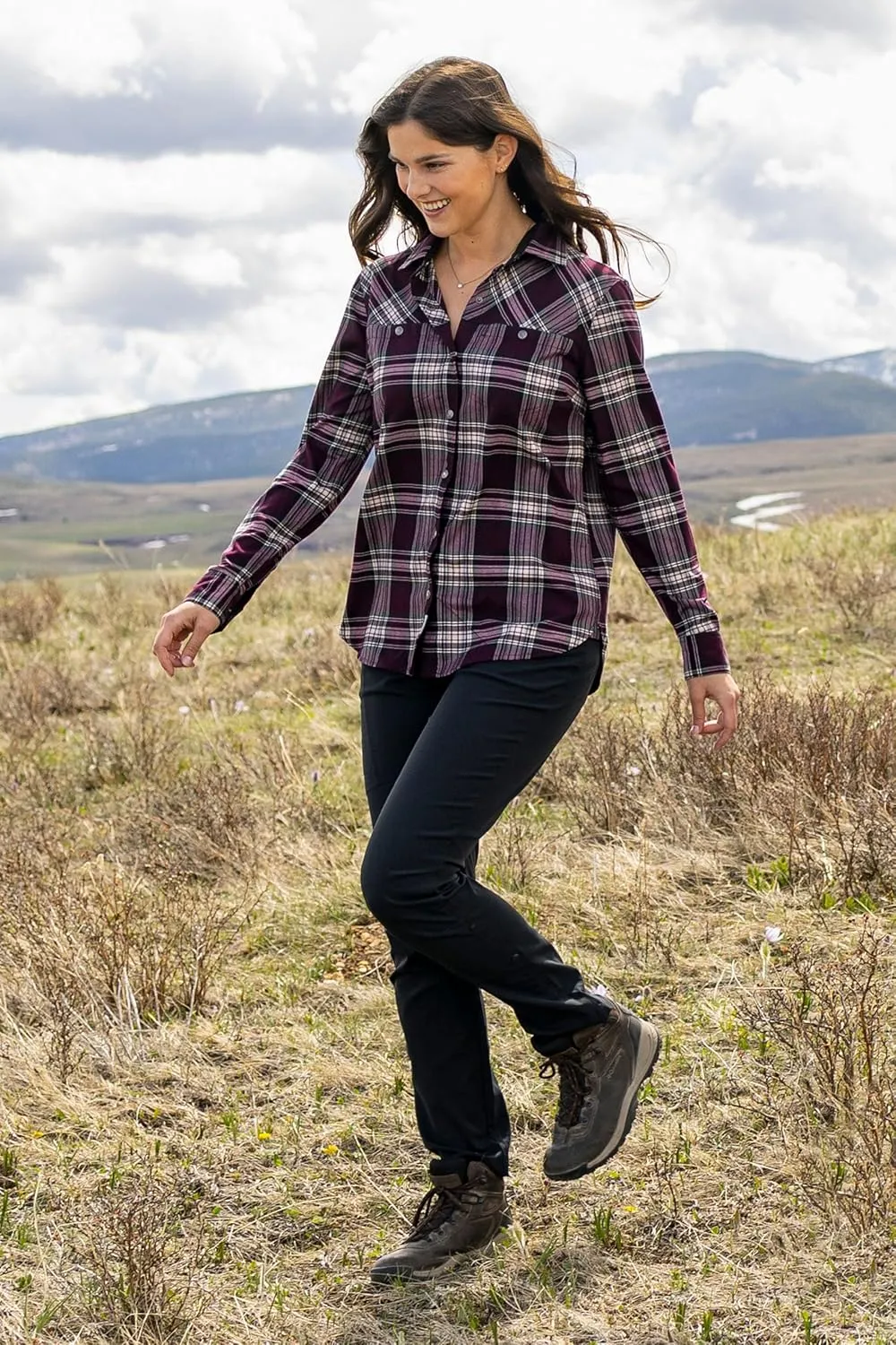 Legendary Whitetails Women's Legendary Outdoors Pathfinder Performance Hiking Pants