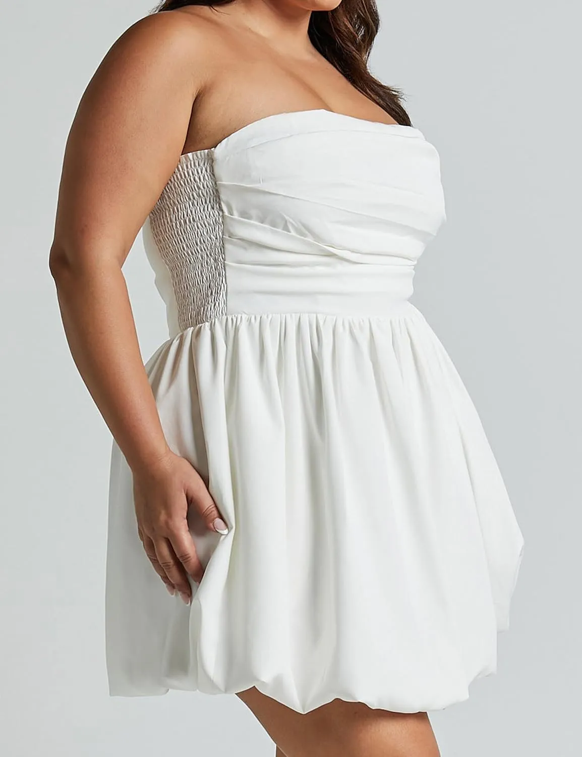MISSACTIVER Women's Strapless Tube Top Mini Dress Ruched Sleeveless Off Shoulder Flared Short Dress Summer Party Club Dresses