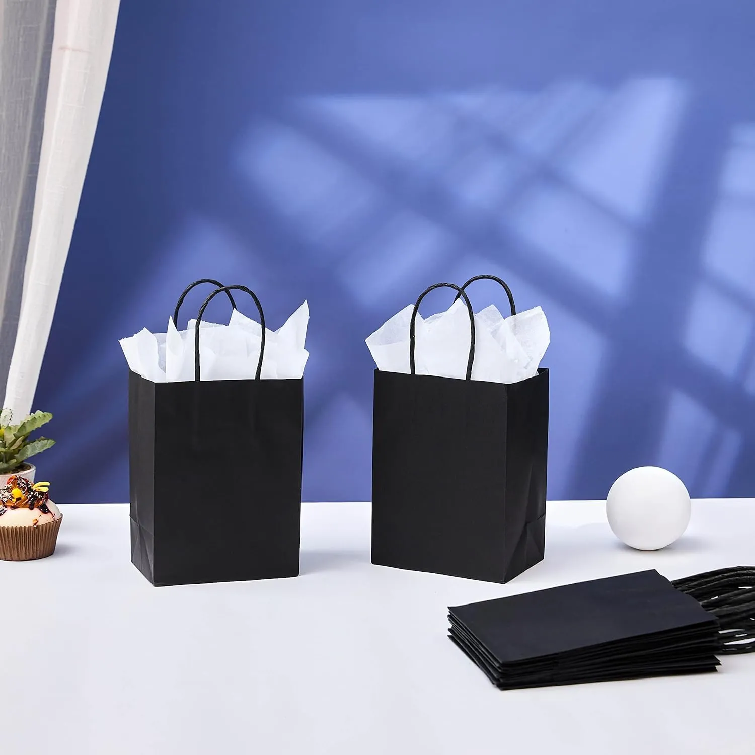 SUNCOLOR 50 Pieces 6" Mini Goodie Bags Small Gift Bags with Handle for Party Favor Bags/Halloween(Black)