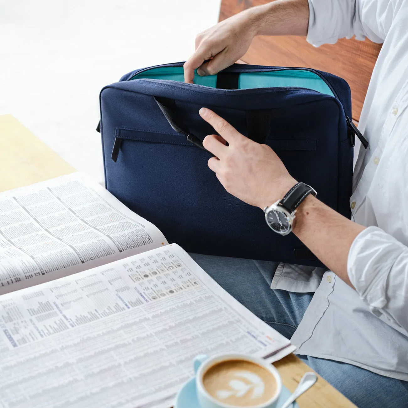 Tech - 15.6" Laptop Briefcase
