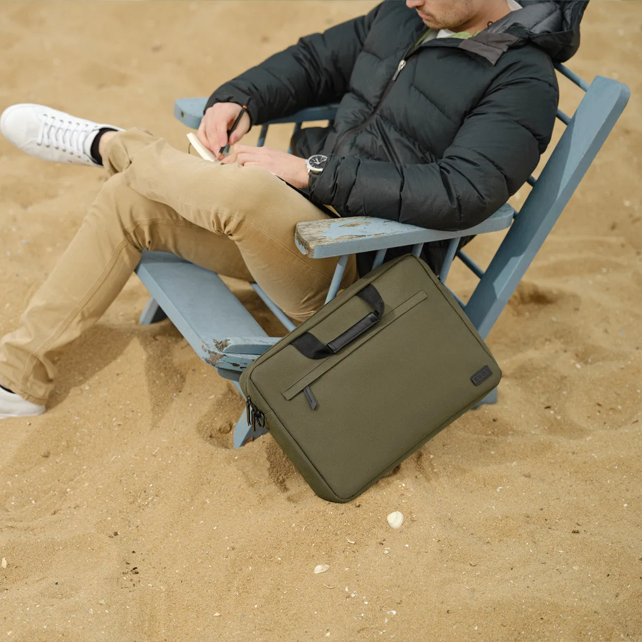 Tech - 15.6" Laptop Briefcase