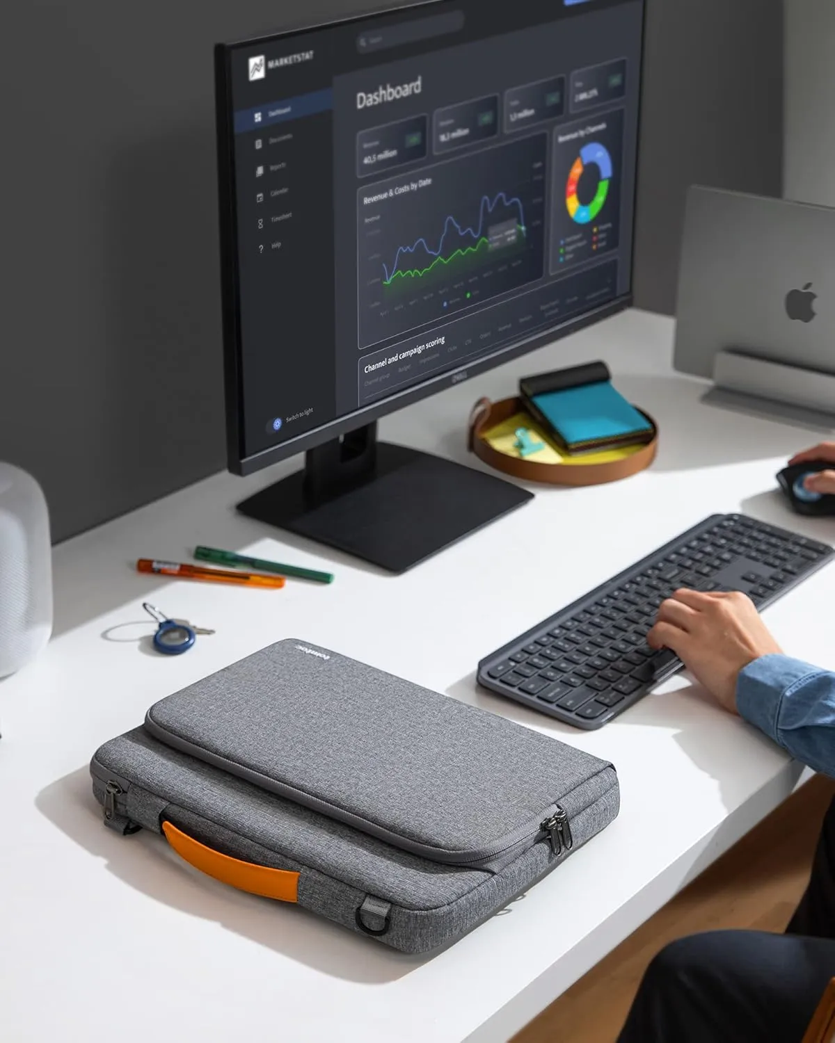 tomtoc 360 Protective Laptop Shoulder Bag for 13-inch 2025 MacBook Air M4/A3240, M3/A3113, M2/A2681, M1/A2337, MacBook Pro M2/A2686 M1/A2338, Water-Resistant Laptop Accessory Carrying Case Sleeve