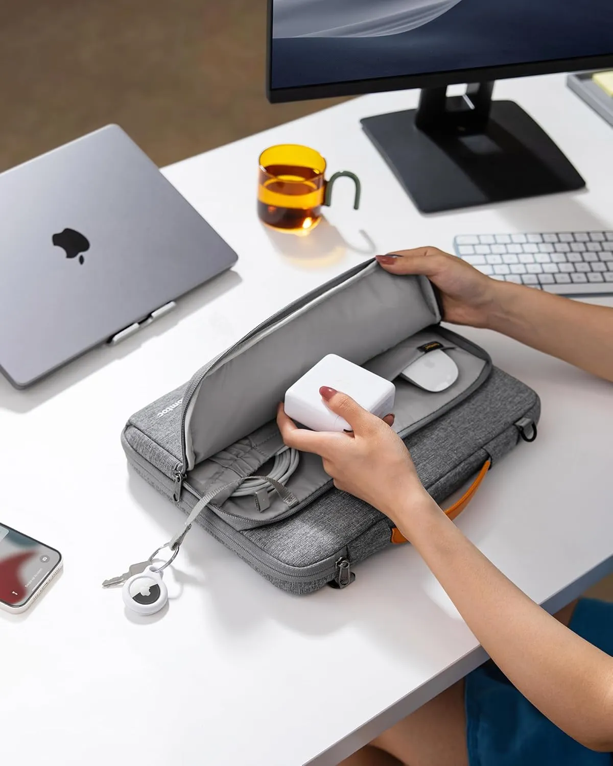 tomtoc 360 Protective Laptop Shoulder Bag for 13-inch 2025 MacBook Air M4/A3240, M3/A3113, M2/A2681, M1/A2337, MacBook Pro M2/A2686 M1/A2338, Water-Resistant Laptop Accessory Carrying Case Sleeve