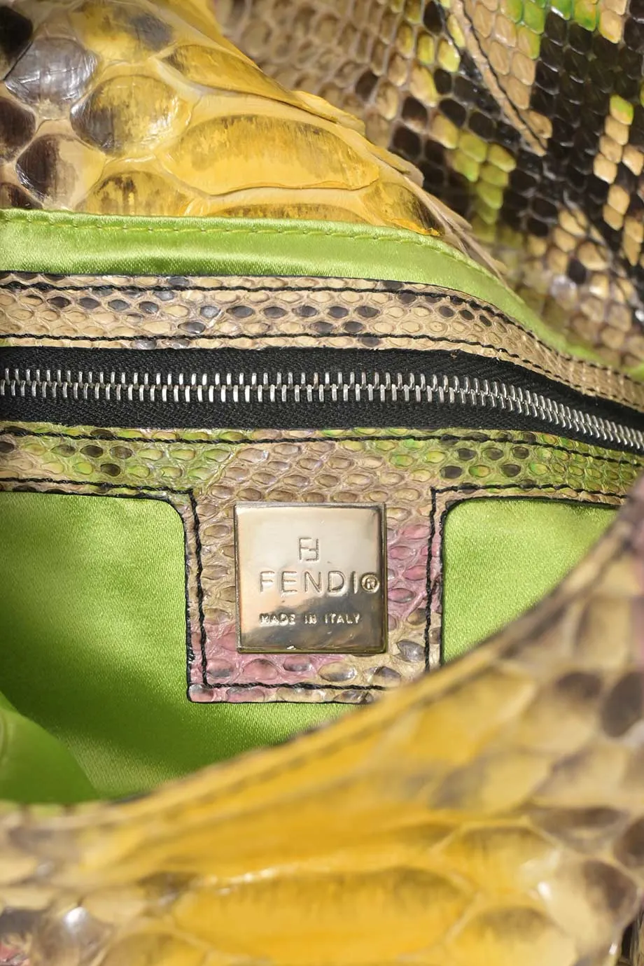 [WB6852] Fendi | Shoulder Bag